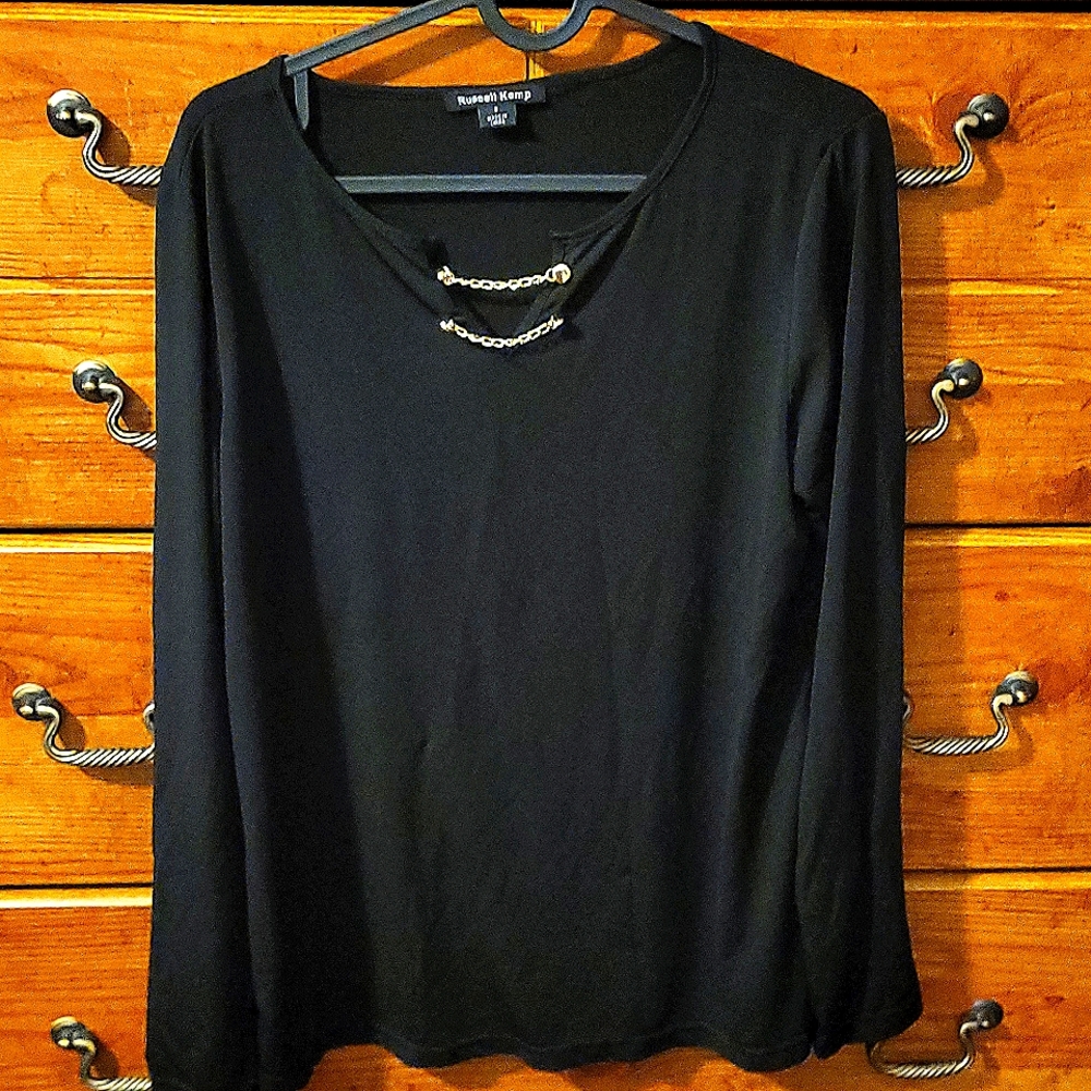 Black RUSSELL KEMP top w/ chain accent